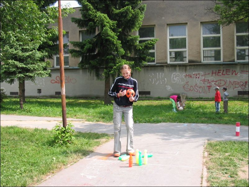 1 (19)